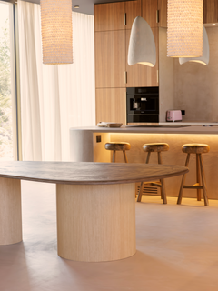 SOFĪ Table à manger CHÊNE, détail de la finition — PLATŌ