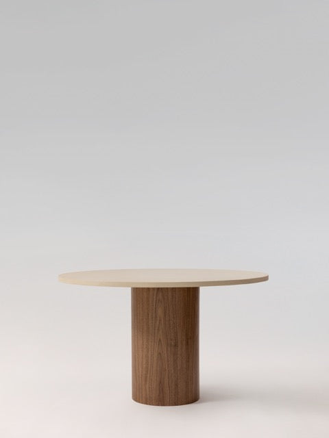 MANĀ Table à manger-1
