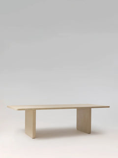 NINŌ Table à manger, mise en situation dans l'intérieur — PLATŌ