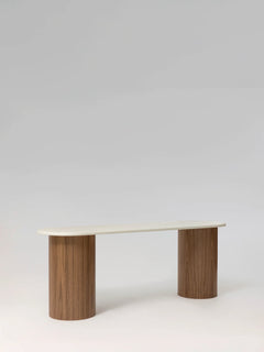 MATĪ Console NOYER, détail de la finition — PLATŌ